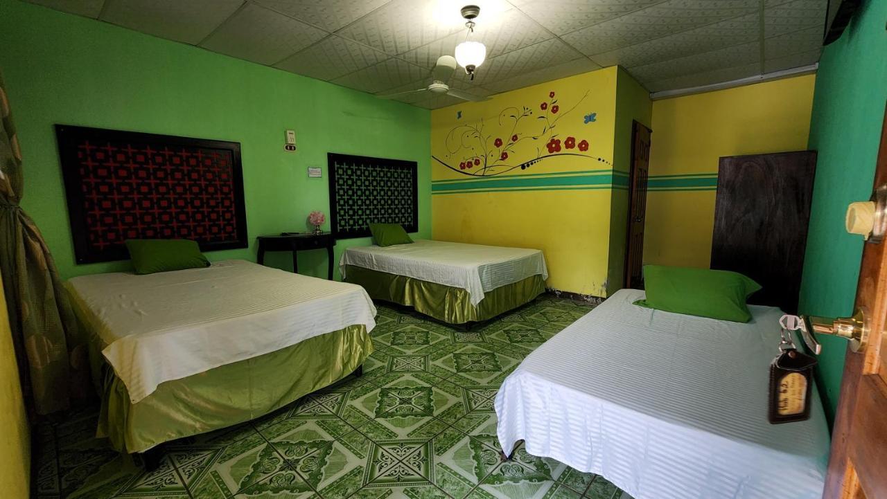 Hotel Y Restaurante Las Margaritas Perquín Buitenkant foto
